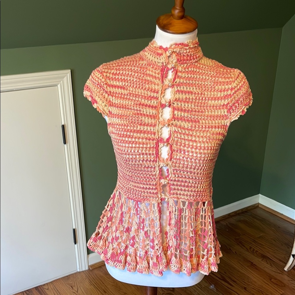 Elegant Crochet Free People Women's Top in coral, pink and Cream - Picture 7 of 12